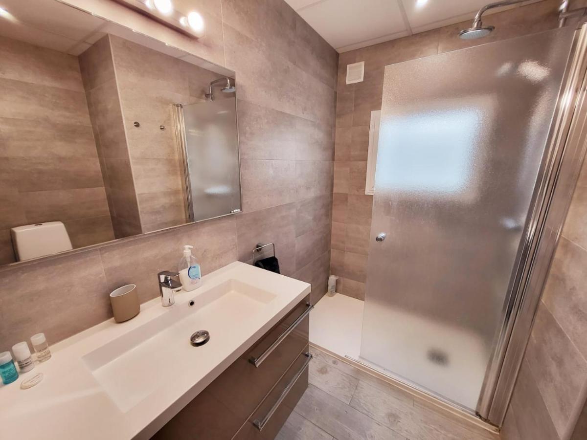 Stylish 3 Bedroom Penthouse In Marbella Centre With Large Pool Close To The Beach Exterior photo